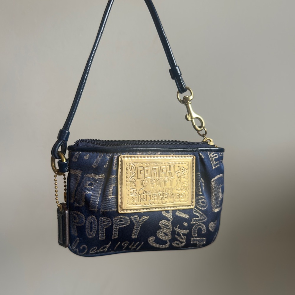 Authentic Coach x Poppy mini wristlet/clutch - Picture 1 of 5